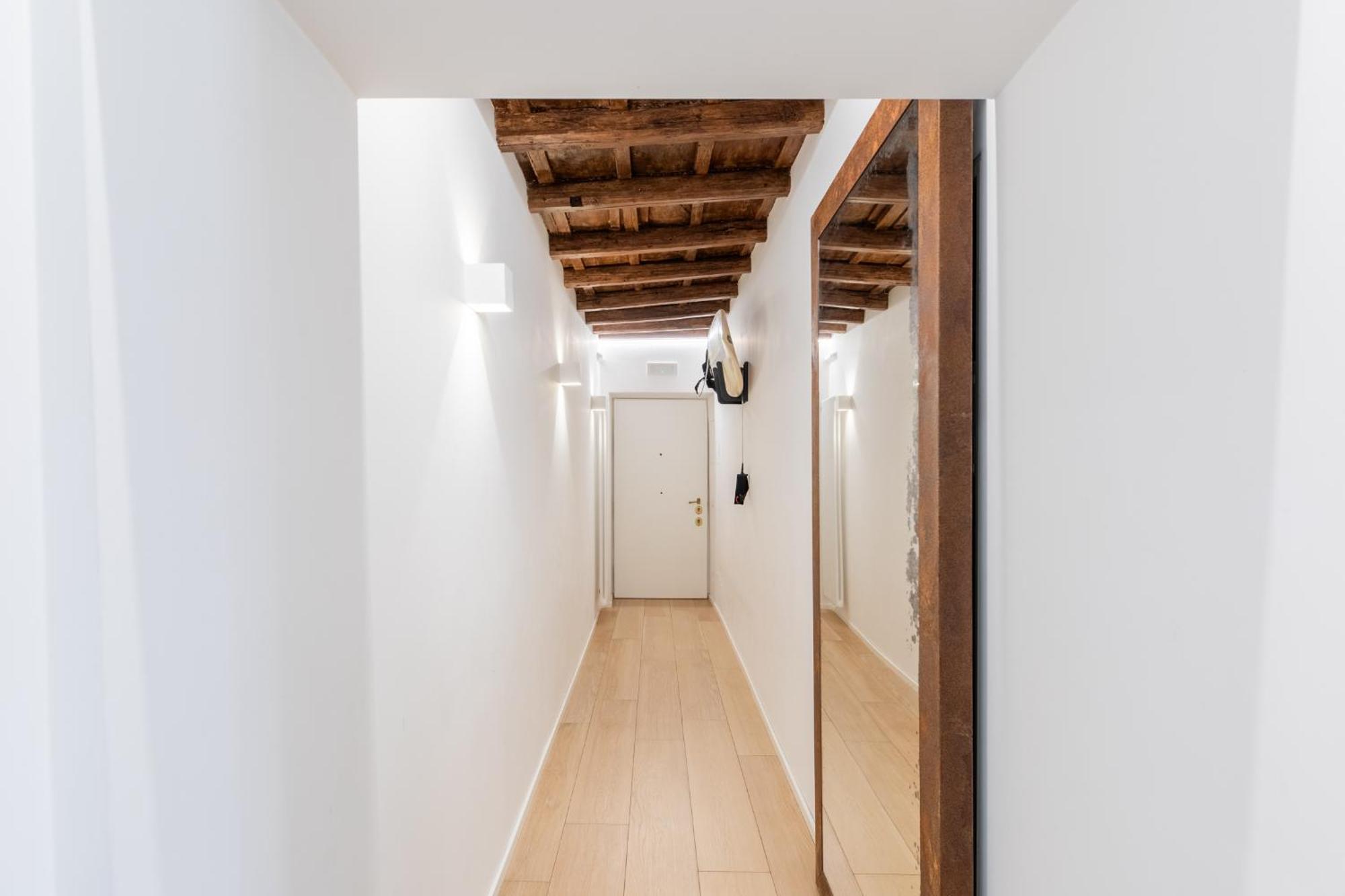 Iflat Bright & Spacious In Esquilino Apartment *